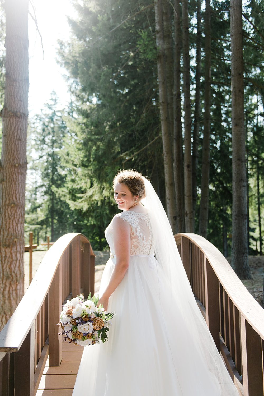 bridal-portraits-in-the-woods